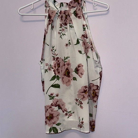 SHEIN Sleeveless Flowered Blouse - Picture 1 of 5